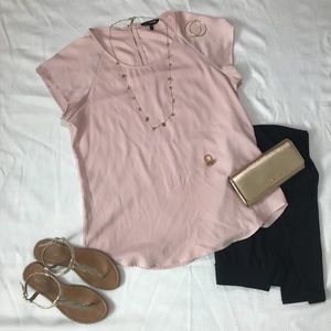 Blush silky top with zipper accent